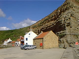 The end of Cow Bar Wharf, Staithes.
