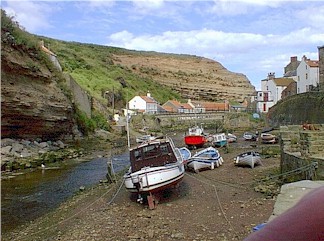 A view of the upper beck at low tide